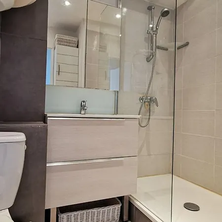 Διαμέρισμα Pour 4 Pers, Clim, Parking, Vue - Fr-1-803-74 Le Lavandou