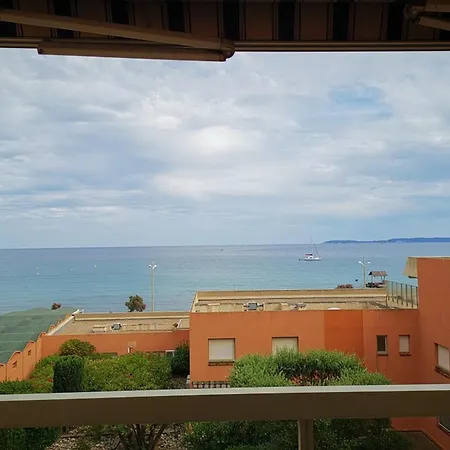 Joli +cabine Pour 4 Personnes.face - Proche Du Centre - Fr-1-803-74 *